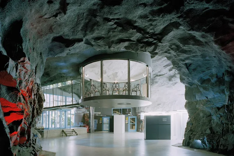 The New Frontier of Residential Development: Structural Depth and the Subterranean High-Value Asset